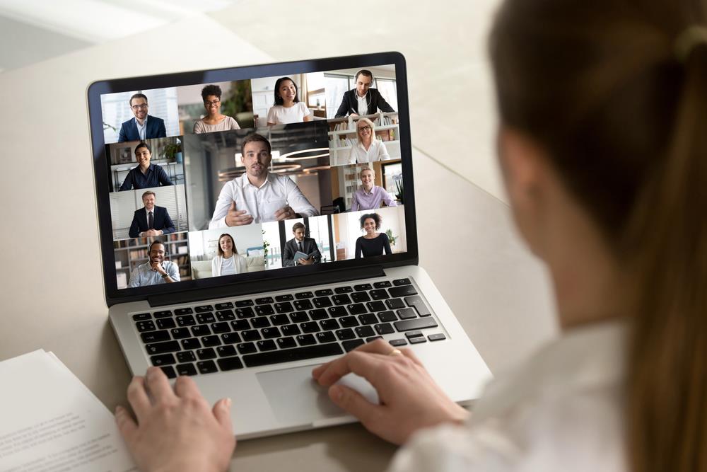 Lažni direktor oteo milione: Deepfake prevaranti izveli pljačku veka, radnik mislio da priča sa šefom!