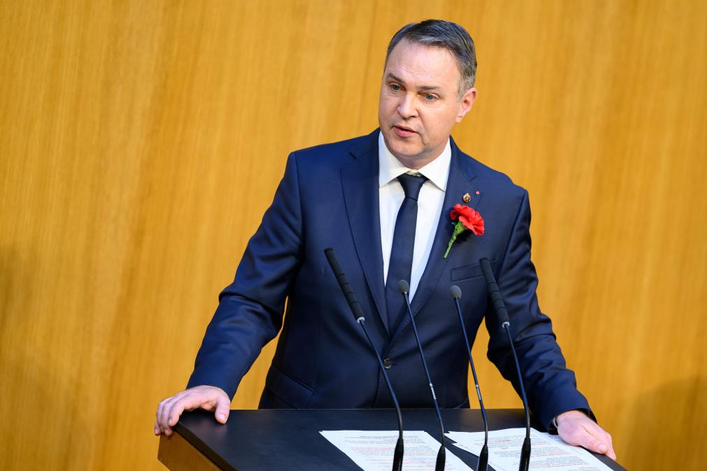 AUSTRIJSKI VICEKANCELAR SE POVLAČI SA FUNKCIJE: Babler napušta i stranačku poziciju