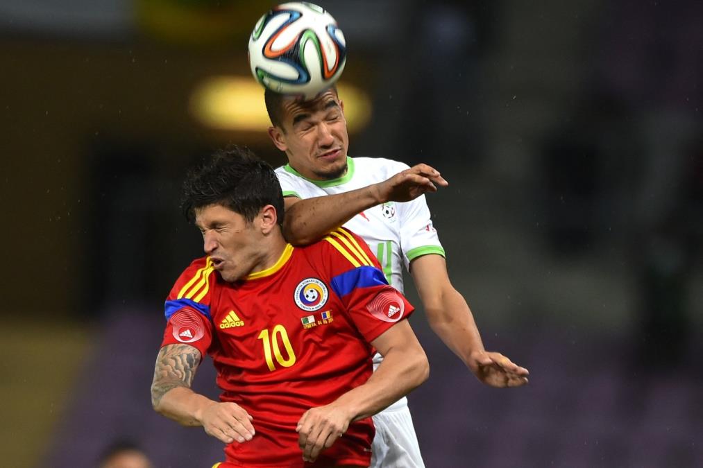 SPISKAO MILIONE, SADA GA MAJKA IZDRŽAVA! Legendarni fudbaler propao: Pojavio se uznemirujući snimak koji je rastužio naciju