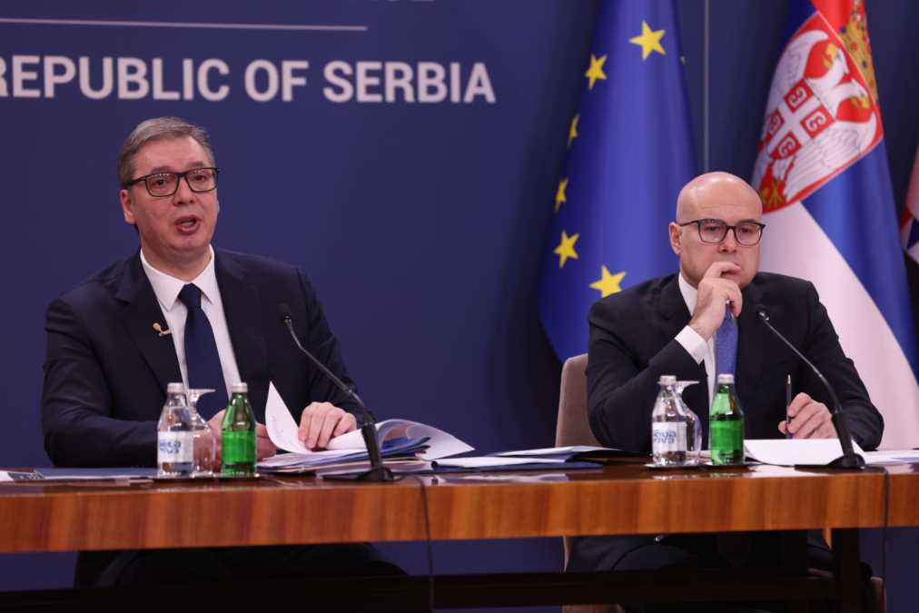 "SVI SMO UZNEMIRENI NAKON SAOPŠTENJA BIA" Vučević: Nadam se da će Vučić doneti najbolju odluku povodom odlaska u Tivat