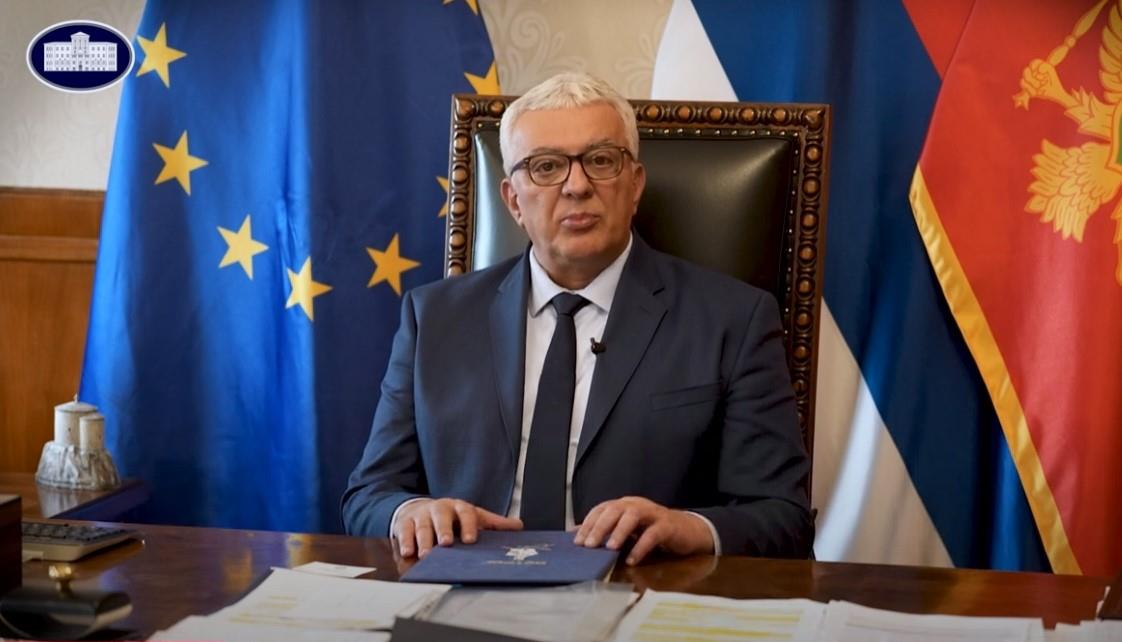 PROPALA INICIJATIVA, MANDIĆ OSTAJE: "Niste uspeli da me smenite ni sa mojim glasom"