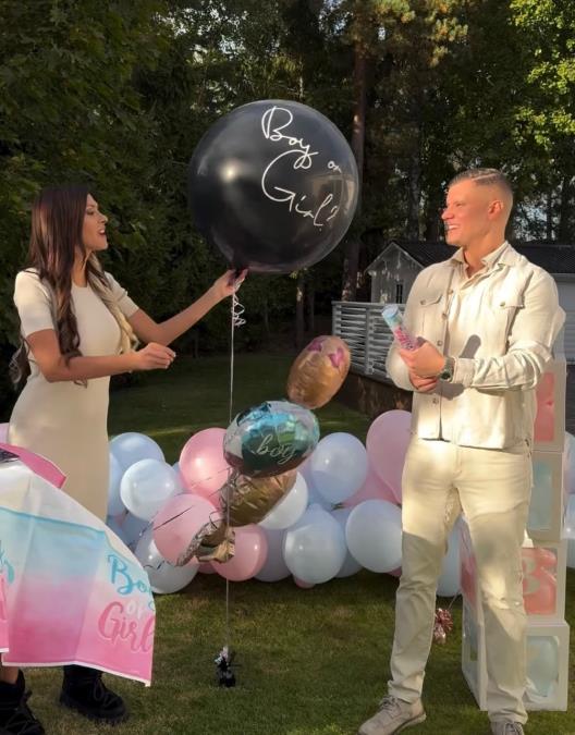 PORODILA SE PRE GODINU DANA, SAD ČEKA DRUGO DETE, A I TREĆE JE U PLANU: Breninoj bivšoj snajki bitnija porodica nego karijera