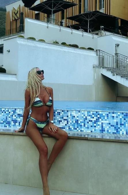 BOJANA LAZIĆ IZGLEDA KAO MILION DOLARA! Voditeljka pokazala vrelu figuru, pa svima otkrila šta radi u teretani (FOTO)