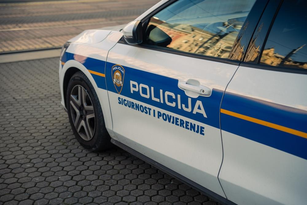 Na Hrvaškem aretirali znanega folk pevca zaradi preprodaje drog