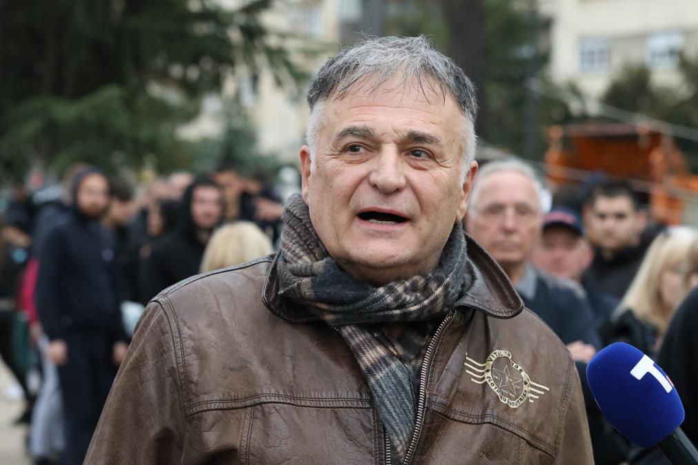 Seda brada i kačket: Šok transformacija Branislava Lečića, da ga sretnete na ulici, ne biste ga prepoznali (FOTO)