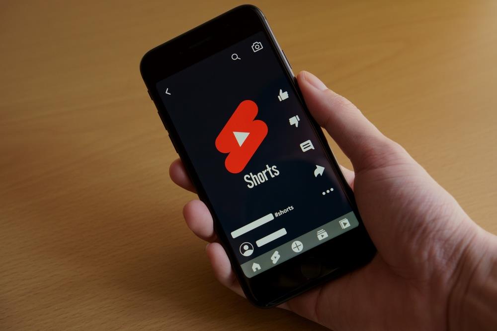 Veliko čišćenje ekrana: Youtube uveo opciju koju smo čekali, ali ukinuo i jednu od najvažnijih stvari!