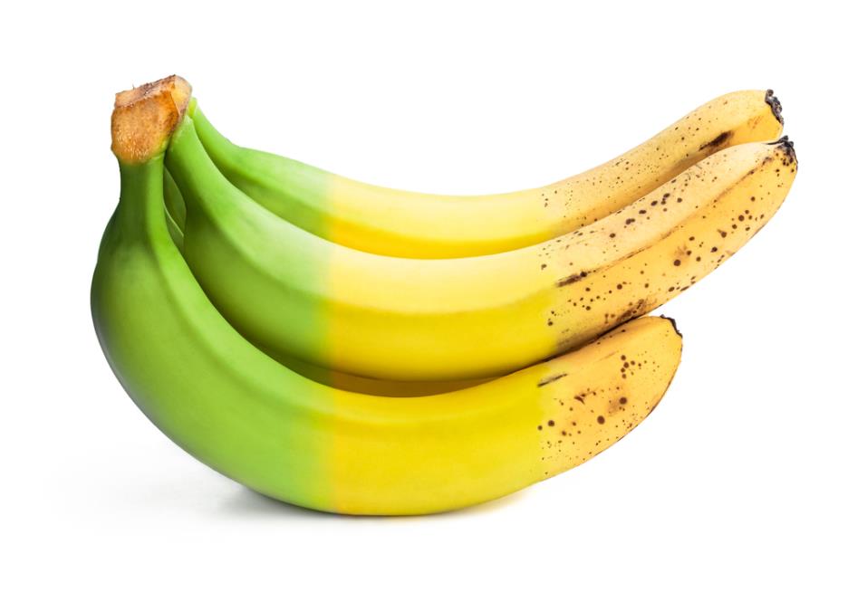 Ceo život smo pogrešno čuvali banane: Viralni trik sa interneta garantuje da neće pocrneti ni posle 7 dana!