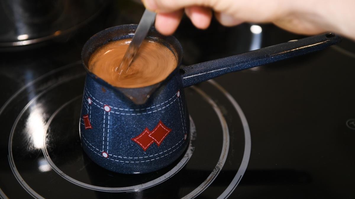 Doktorka koja pije 5 kafa dnevno otkriva zašto je to dobro za organizam: "O ovome lekari ne pričaju"