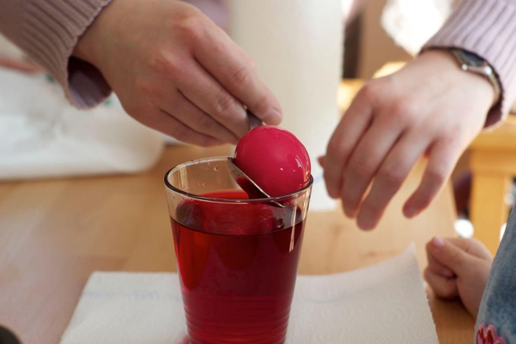 Ako čuvarkuća pukne to je rđav znak: Zbog ovog narodnog verovanja svi strepe, a evo šta kaže crkva