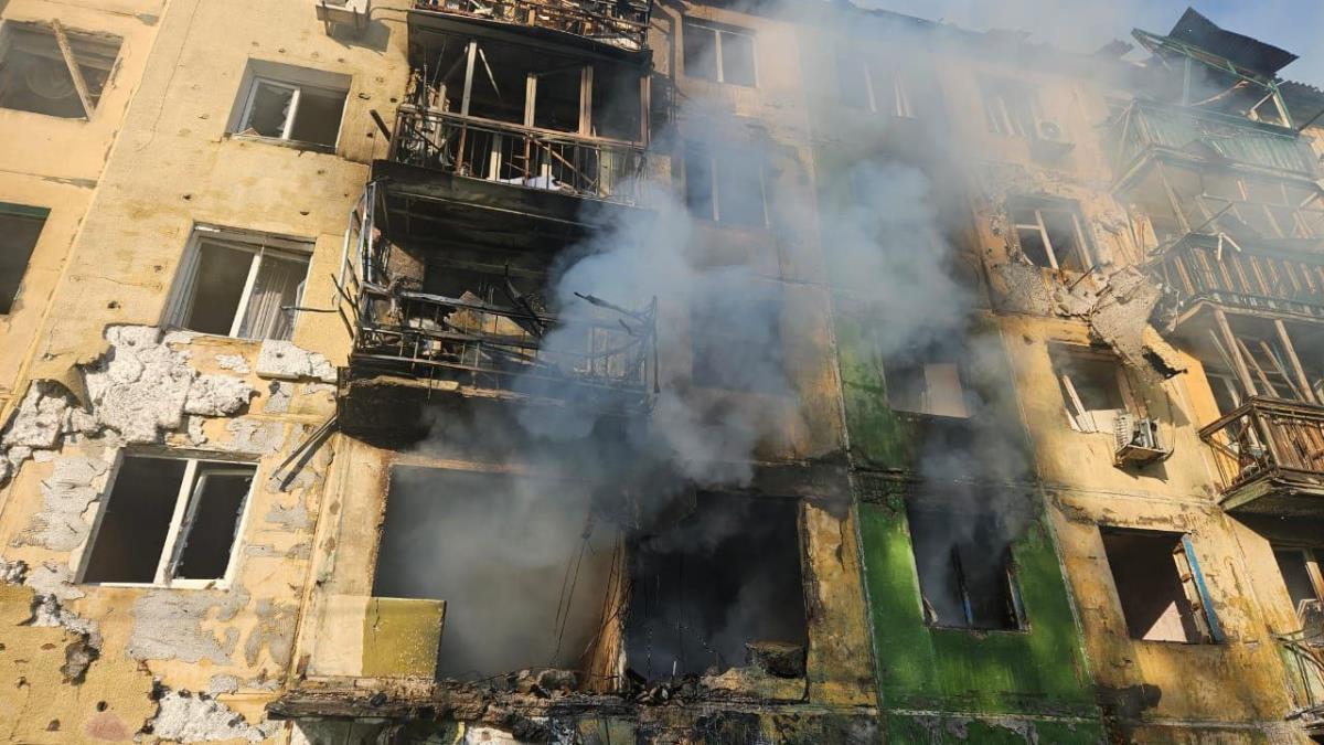UKRAJINCI SAOPŠTILI: Pet osoba povređeno u ruskim vazdušnim udarima na Pavlograd