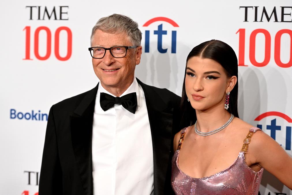 Tata joj je Bil Gejts, a ona radi dva posla: "Stalno sam se pitala da li to zaslužujem" (foto)