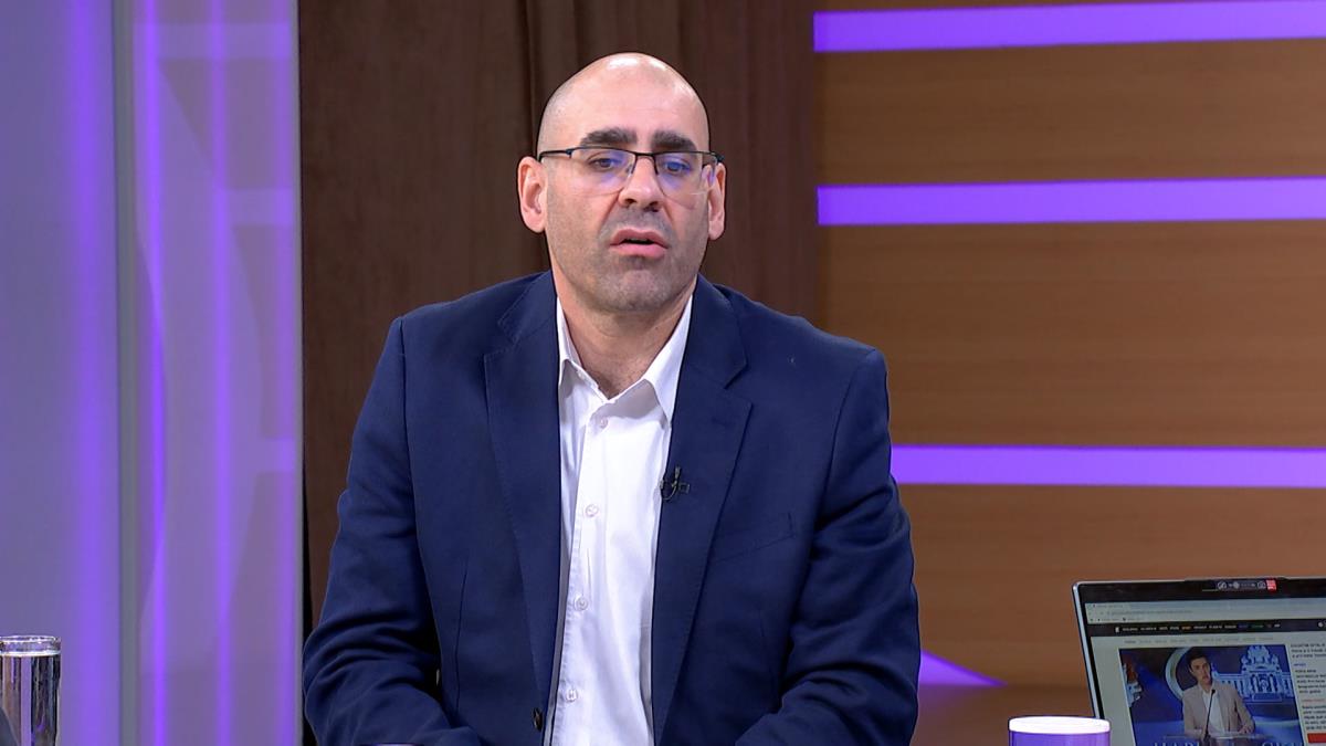 "VUČIĆU, KAPA DOLE I DA TI SE SVI POKLONE" Đukanović o politici Srbije: Sa SAD imaš strateški dijalog, a bratske odnose sa Kinom i Rusijom, pa primaš Zelenskog