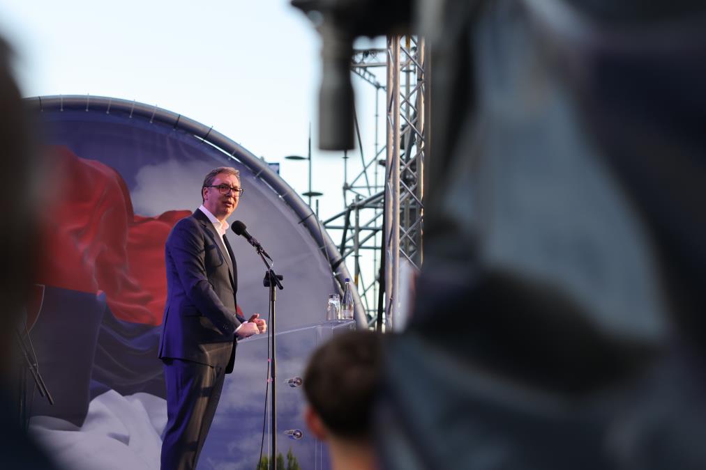 VUČIĆ REKAO ŠTA GA ČINI NAJSREĆNIJIM! Predsednik poslao poruku narodu - jedna stvar mu posebno daje snagu (FOTO)