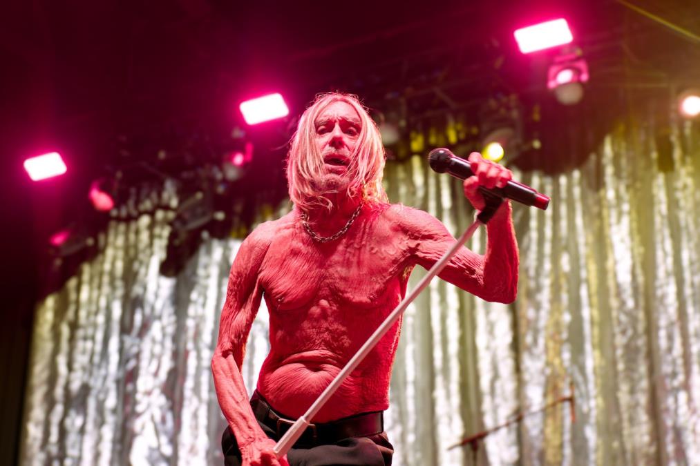 Najveća je rok legenda, a zaveo dete od 13: Devojčicu delio s kim je hteo, na kraju je jezivo skončala!