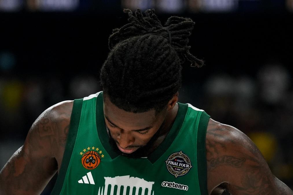 Virtus "overio" pobedu nad Olimpijakosom - Željkov Panatinaikos još ne zna za poraz