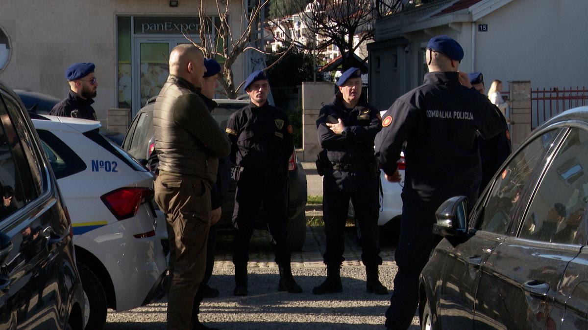 VELIKA AKCIJA CRNOGORSKE POLICIJE: U toku pretresi na više lokacija u Nikšiću i drugim gradovima