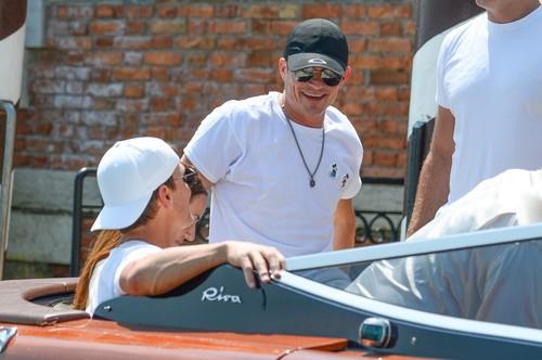 Orlando Blum sa 20 godina mlađom manekenkom: Otkriveni novi detalji veze, evo gde se tajno viđaju