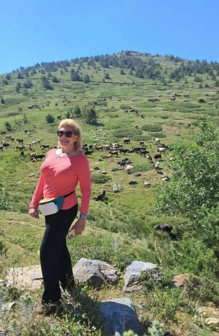 SUZANA MANČIĆ KUPILA STAN  NA VOŽDOVCU, A SADA ŽIVI U KUĆI BEZ STRUJE:  "Palim sveće i ložim peć" Isplivali nepoznati detalji