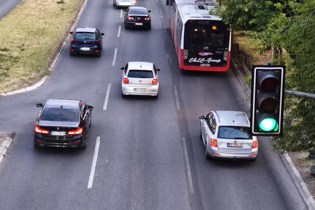 Šta danas čeka vozače širom Srbije: Oglasio se AMSS sa najnovijim informacijama o stanju na auto-putevima i graničnim prelazima – evo kakva je situacija