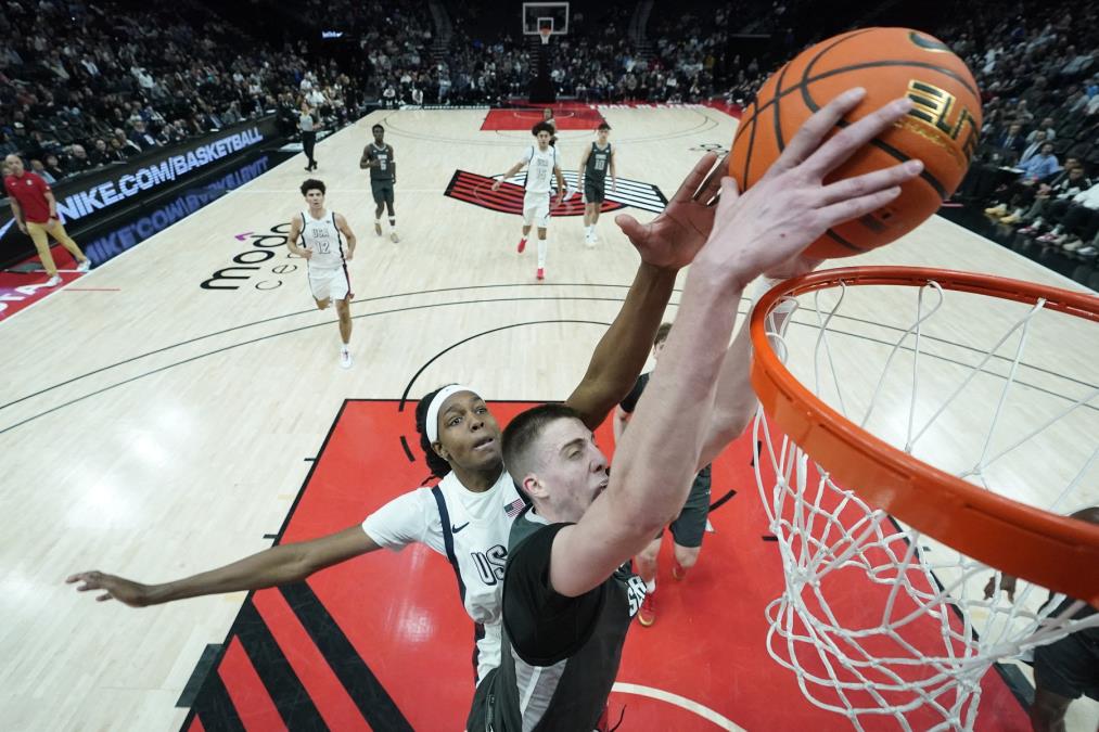 JOŠ JEDAN SRBIN GRABI ŠANSU U NBA LIGI! Bogoljub Marković odigrao odličan meč za Milvoki!