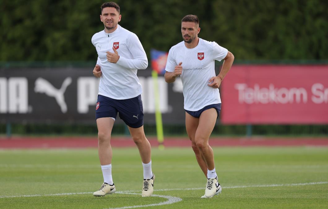 VOLEO BIH DA VIDIM DUŠANA TADIĆA U DRESU CRVENE ZVEZDE: Miloš Veljković otkrio koliko zna bivšeg kapitena! Pomenuo i Maksimovića!