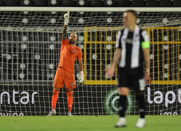 ŠOK, PA DELIRIJUM - MILOŠEVIĆ SPASAO PARTIZAN! Pogledajte kako je golman crno-belih odbranio penal