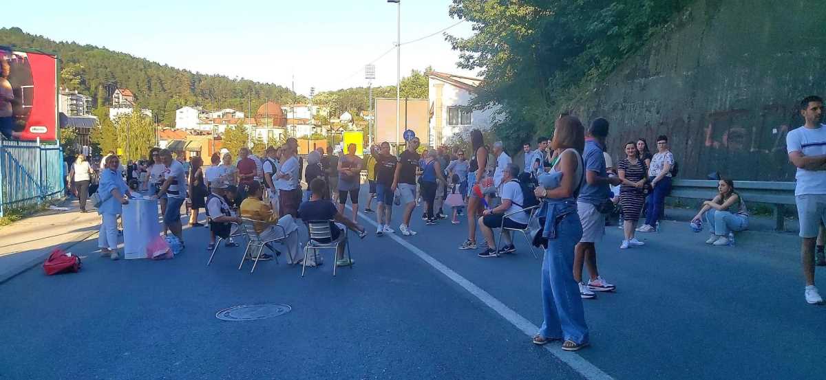 LAŽNO ISTRAŽIVANJE NEPOZNATE AGENCIJE "SPRINT INSAJT": Obmana građana i skretanje pažnje s neuspelih blokada