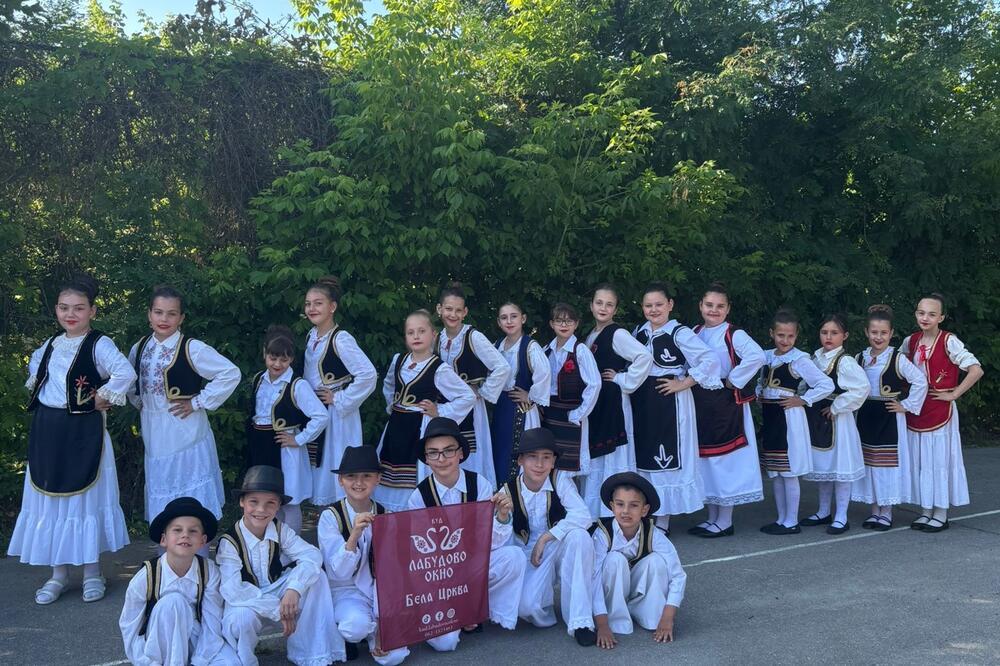 Da ne zaboravimo običaje: Folklorni kamp krasi Belu Crkvu, upoznajte KUD Labudovo okno