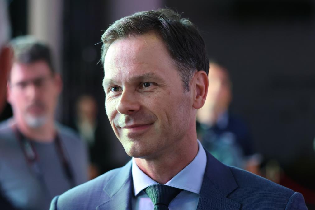 LJUDI ŽELE DA SRBIJA IDE NAPRED! Ministar Mali o skupovima protiv blokada: Građani pokazali da žele normalan život, da uče i rade, da se kreću slobodno