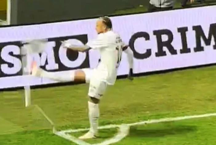 Neymar se je osramotil ob proslavljanju neobstoječega gola