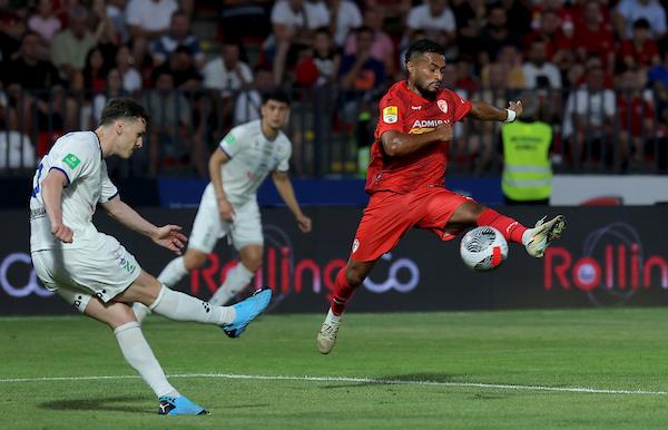 radnicki-klaksvikar-318947.jpg?ts=2025-07-24T21:28:49