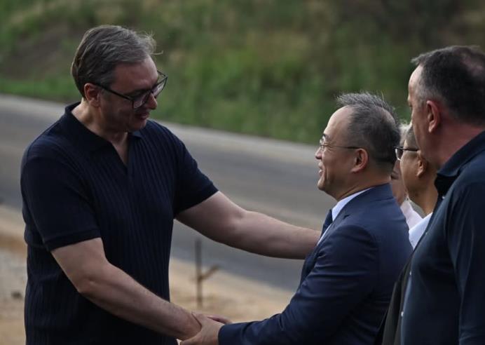 Vučić se veseli srečanju s kitajskim predsednikom v Pekingu