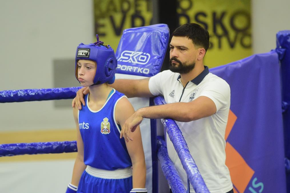 RASPORED I SATNICA MEČEVA SRPSKIH BOKSERA I BOKSERKI NA EVROPSKOM PRVENSTVU: Mlade nade našeg sporta na velikoj sceni