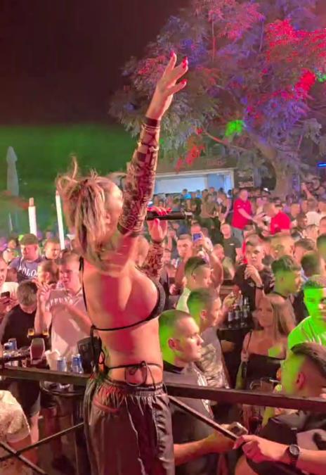 OVI PEVAČI U DIJASPORI NAJVIŠE ZARAĐUJU: Dok se mnogi žale da je sve manje nastupa, oni su svakog vikenda na aerodromu i po Evropi 