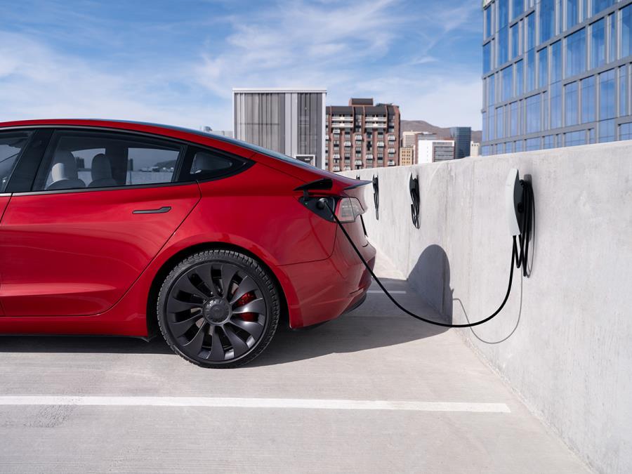 Pad napona: Sve manja potražnja za električnim vozilima