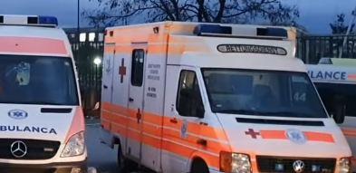 Tragedija v Peči: Dojenček umrl po porodu v avtomobilu