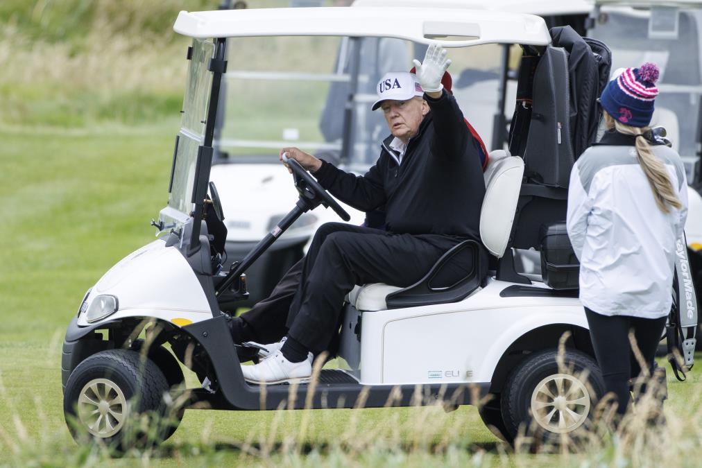 tramp-EPA-Tolga-Akmen.jpg?ts=2025-07-29T21:39:20