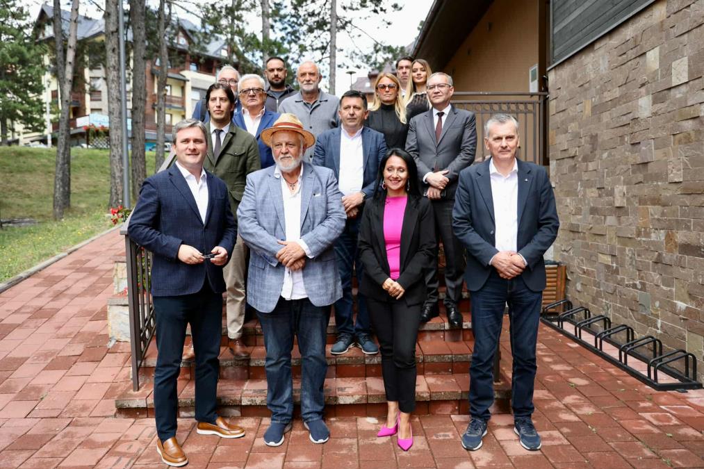 Podpisan dogovor o sofinanciranju filmskega festivala na Zlatiboru