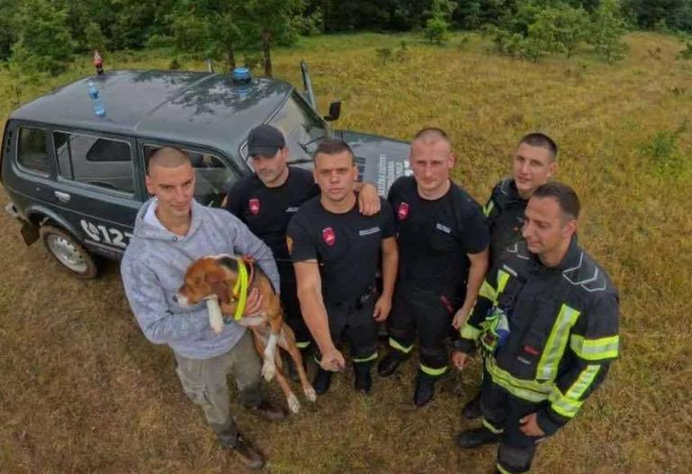 SPASILI PSA SIGURNE SMRTI IZ DUBOKE PROVALIJE Vatrogasci-spasioci iz Bijelog Polja reagovali kao pravi heroji! Rade dananoćno kako bi spasili ljude i životinje!