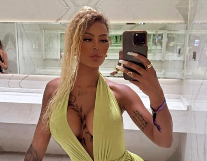 "Radila sam čučnjeve i osetila da mi nešto visi": Influenserka u teretani ostala bez zadnjice