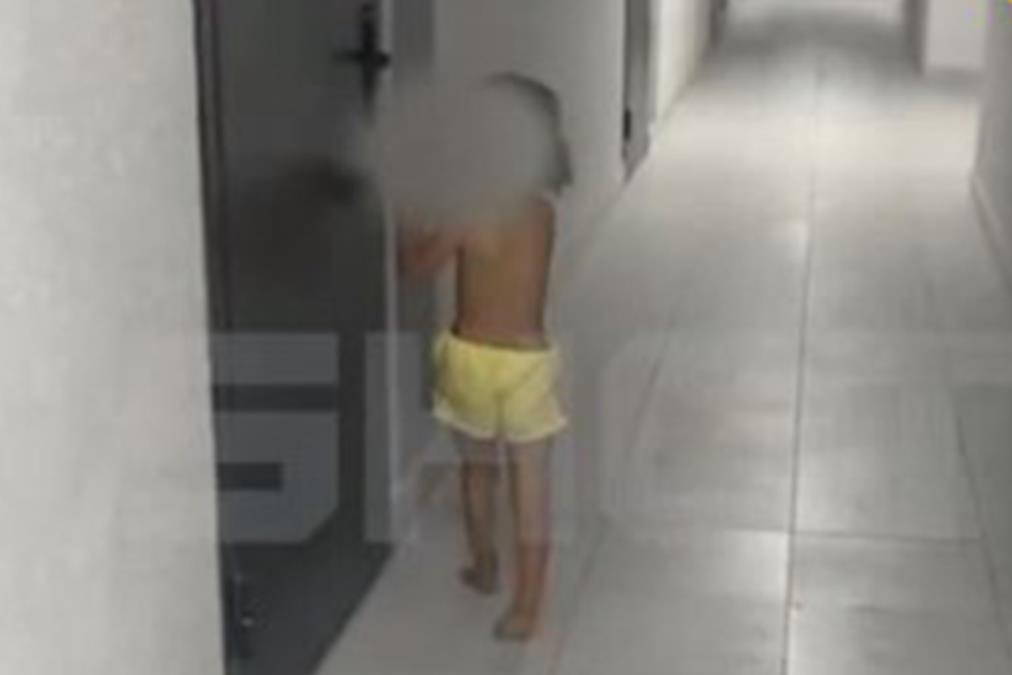 NATALIJA ĆERKU (3) OSTAVILA SAMU SA KANTICOM PIREA DA PREŽIVI Kada su je komšije videla nastala drama ali ono što je usledilo potpuno je preokrenulo priču VIDEO