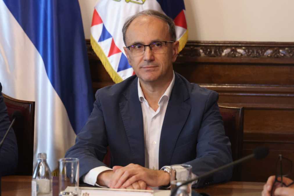 BLOKADERI ISPRED KUĆE PREMIJERA MACUTA Ministarka Macura osudila još jedan u nizu incidenata: Porodični dom mora biti izvan svakog oblika političke borbe