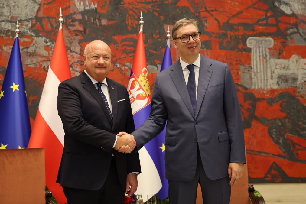 UŽIVO PREDSEDNIK VUČIČ SA KANCELAROM AUSTRIJE: Tet-a-tet sastanak u Palati Srbija (foto)