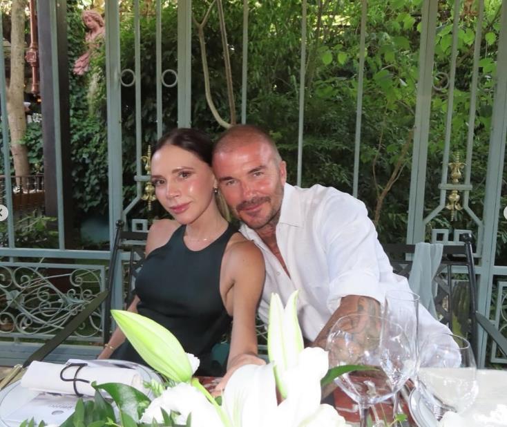 Viktorija i Dejvid Bekam proslavljaju 27 godina braka: Porodica im je u potpunom rasulu, a evo šta su oni poručili