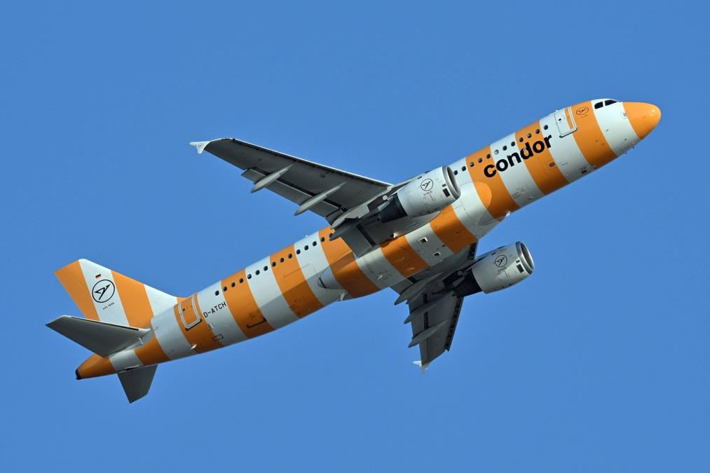 Condor-avion.jpeg?ts=2025-08-16T23:39:18