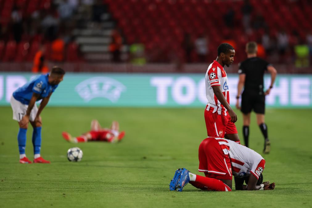 FK-Crvena-zvezda-Fudbaleri-Crvene-zvezde-posle-meca-protiv-Pafosa.jpeg?ts=2025-08-20T12:28:47