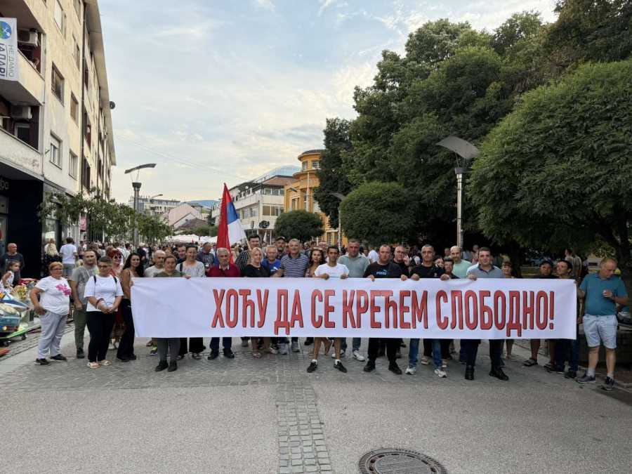 "HOĆU DA SE KREĆEM SLOBODNO" Građani protiv blokada iz Loznice šalju jasnu poruku: Hoću moju Srbiju nazad (VIDEO/FOTO)