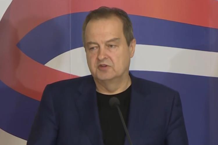 BEZ IJEDNOG JEDINOG INCIDENTA! Ministar Dačić o današnjim skupovima protiv blokada: U 49 mesta bilo 33.000 ljudi, voleli bismo da svaki skup protekne ovako