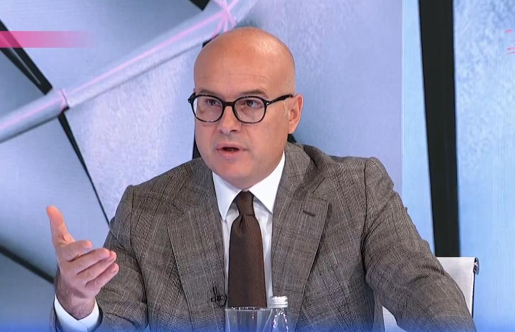 "PLENKOVIĆ JE PERJANICA POLITIKE MRŽNJE PREMA SRBIJI" Vučević: Ili ga žuljaju uspesi Srbije ili nam priželjkuje građanski rat, hoće da utiče na našu politiku