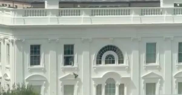 Bela-kuca.jpg?ts=2025-09-03T00:39:28